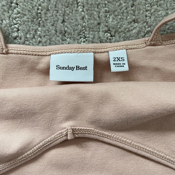 -Sunday best -2XS -Baby pink basic tank - Picture 2 of 3